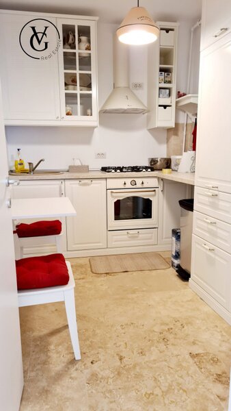 Baneasa, apartament de 3 camere cu gradina.